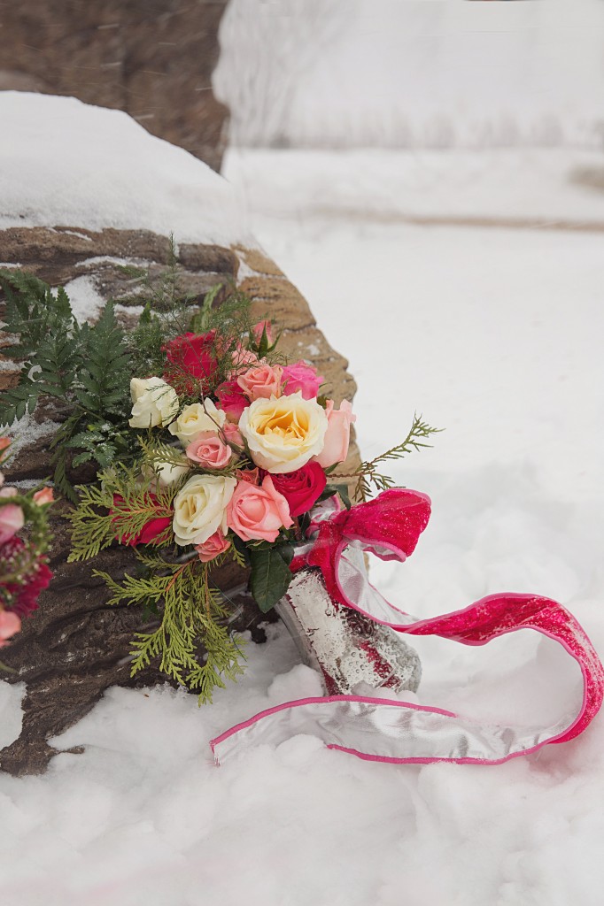 Valentine Rose Bouquet | The Day's Design | Heather Cisler Photography
