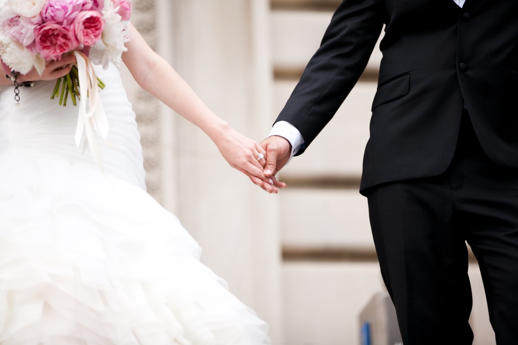 Holding Hands | The Day's Design | Hetler Photography