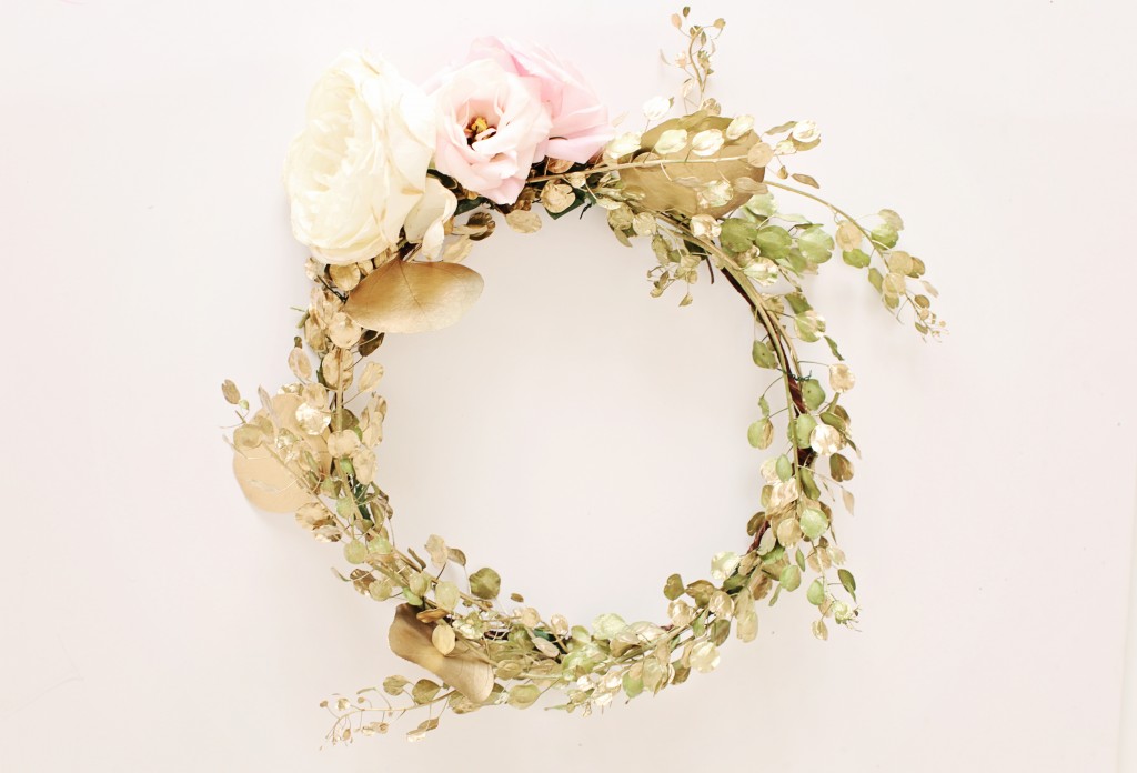 DIY Gold Floral Crown | The Day's Design | Ashley Slater Photography