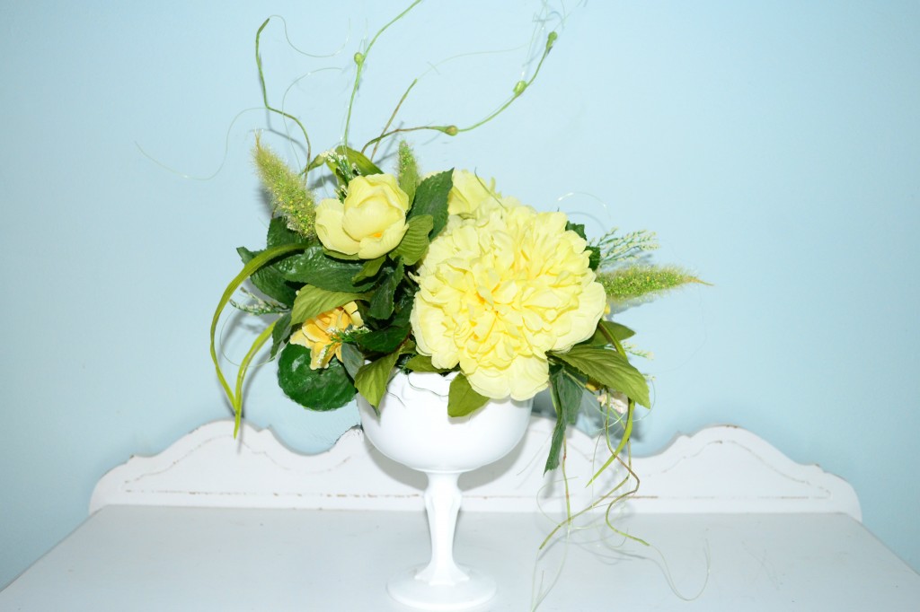 Yellow Centerpiece | The Day's Design