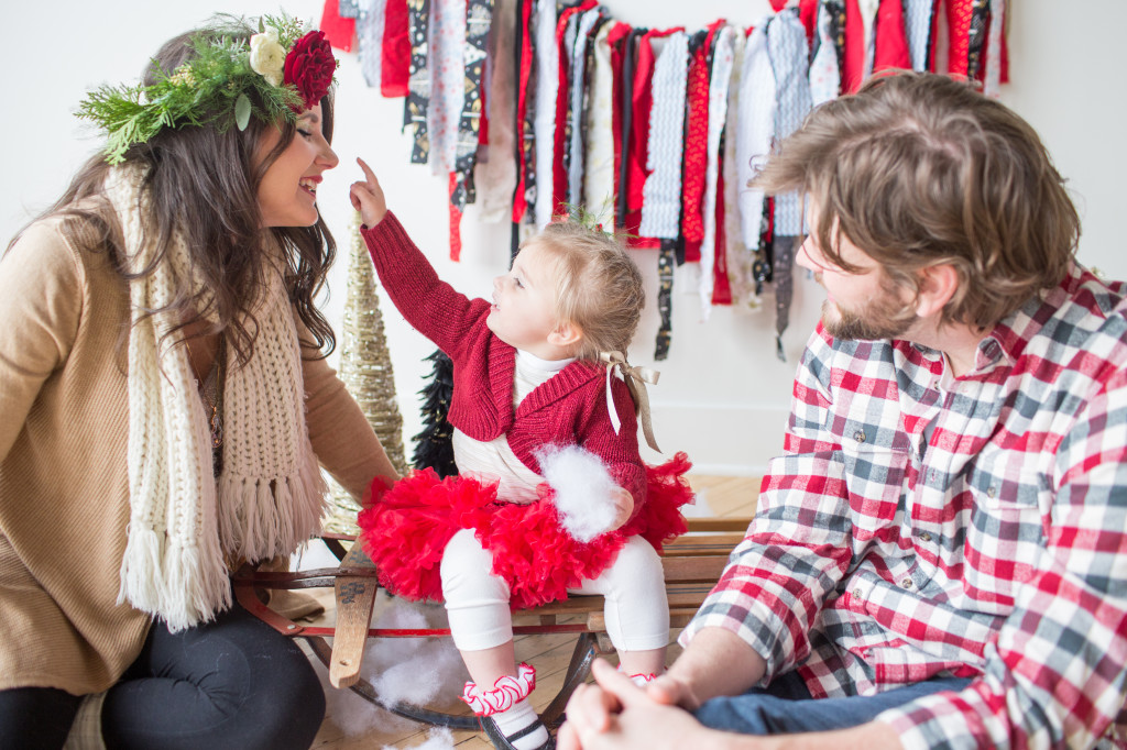 Family Christmas Photos | The Day's Design | Hetler Photography