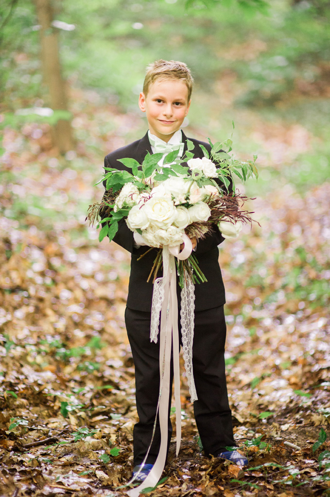 White Rose Bouquet | The Day's Design | Kelly Sweet Photography