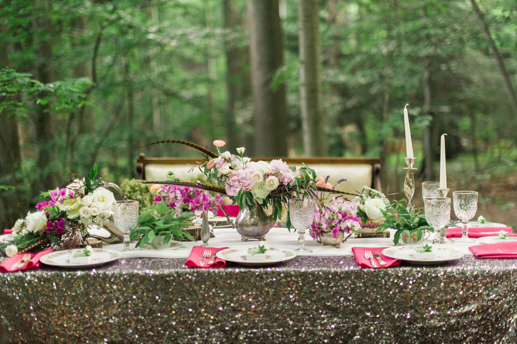 Alice in Wonderland Wedding in the Woods | The Day's Design | Kelly Sweet Photography