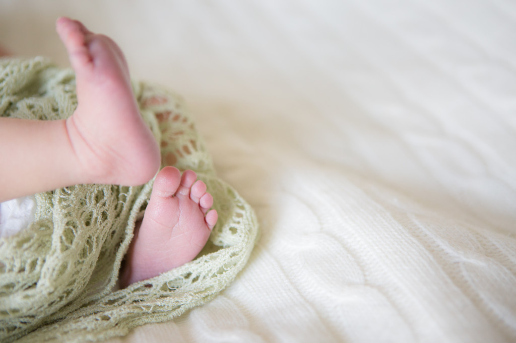 Newborn Photography | The Day's Design | Hetler Photography