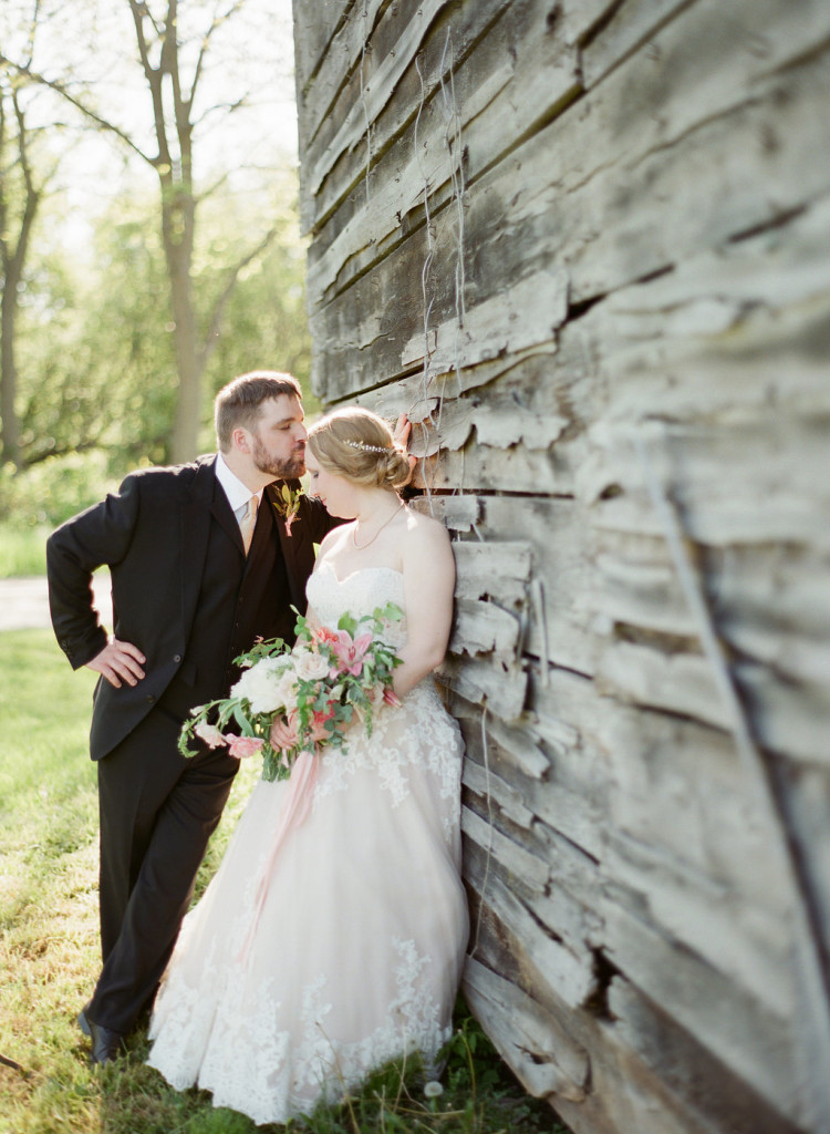 Barn Wedding | The Day's Design | Kelly Sweet Photography