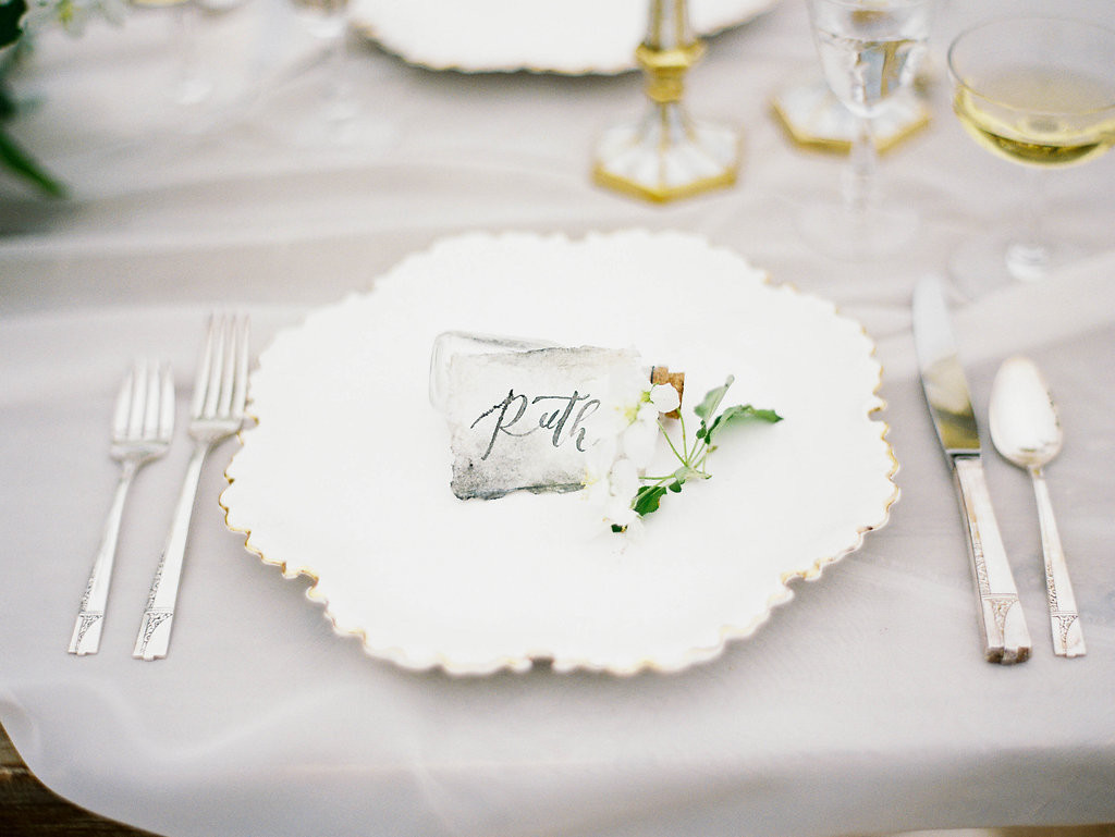 Beach Place Setting | The Day's Design | Ashley Slater Photography