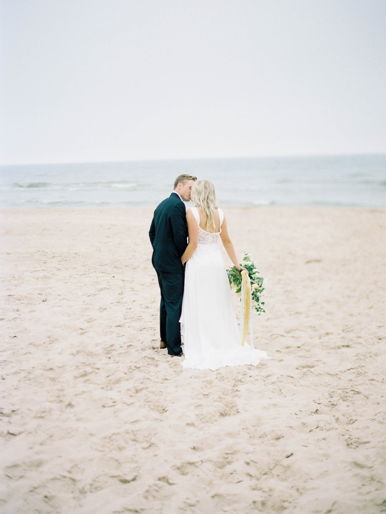 Beach Wedding | The Day's Design | Ashley Slater Photography