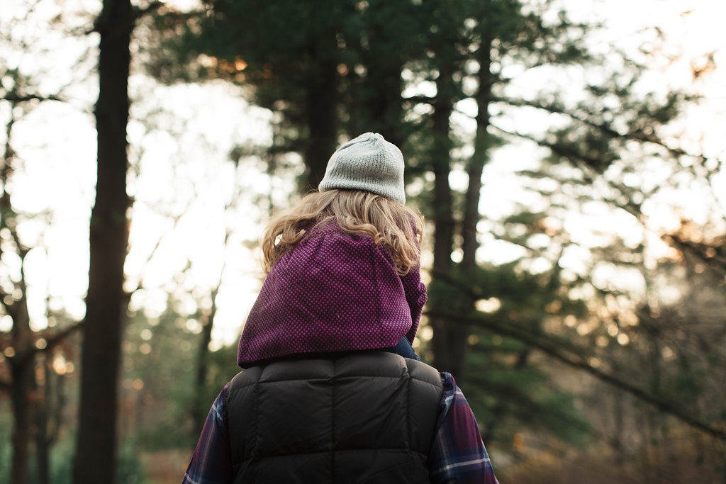 Family Photos in Ada Park | The Day's Design | Katie Grace Photography