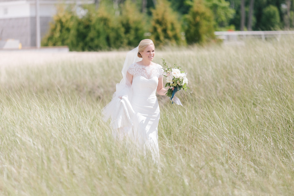 St Joseph Beach Wedding | Michigan Wedding | The Day's Design | Clary Pfieffer Photography