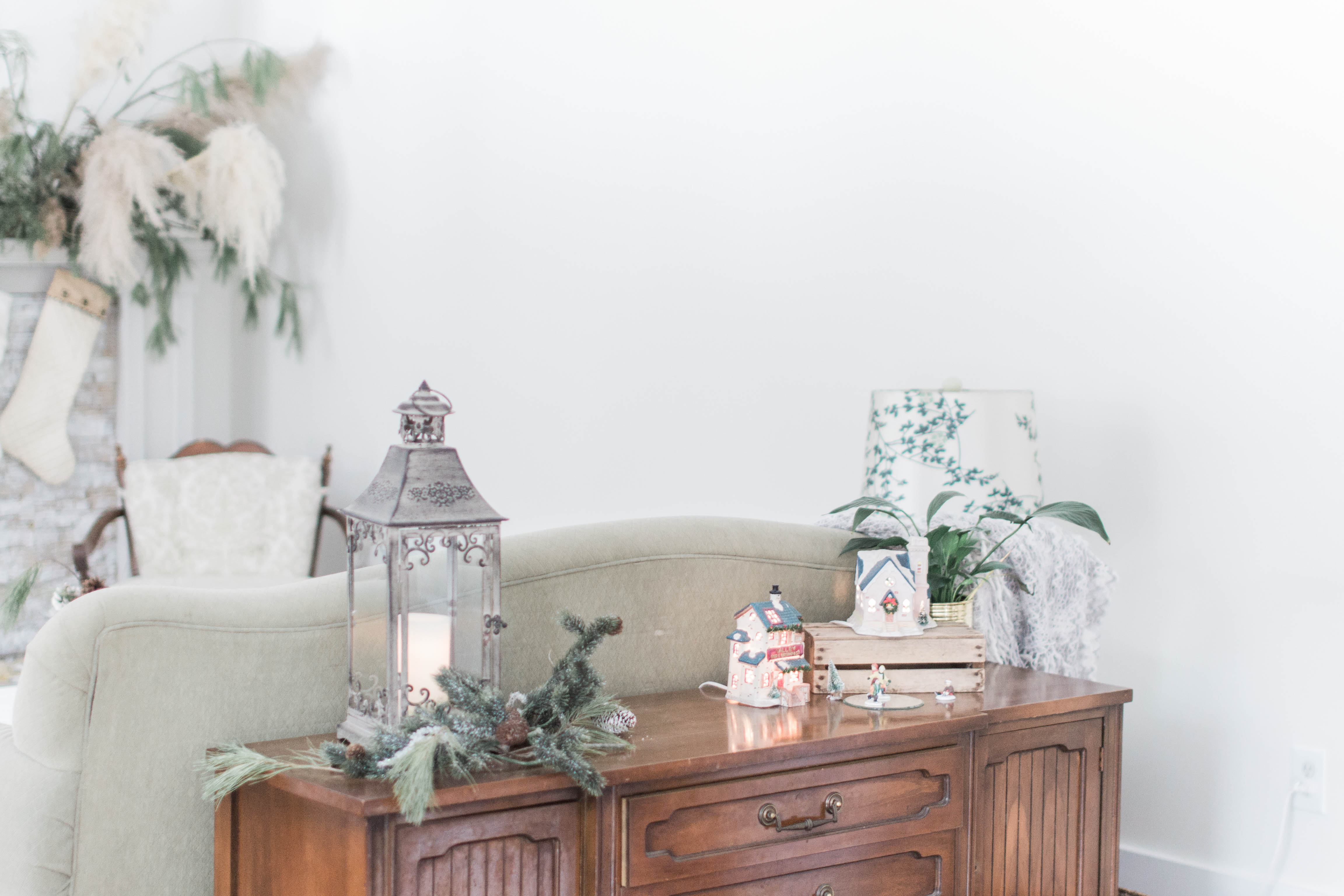 Nuetral Holiday Decor | The Day's Design