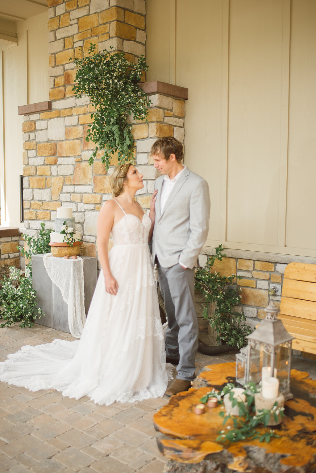 Spring Wedding Ideas | Emilee Mae Photography | The Day's Design