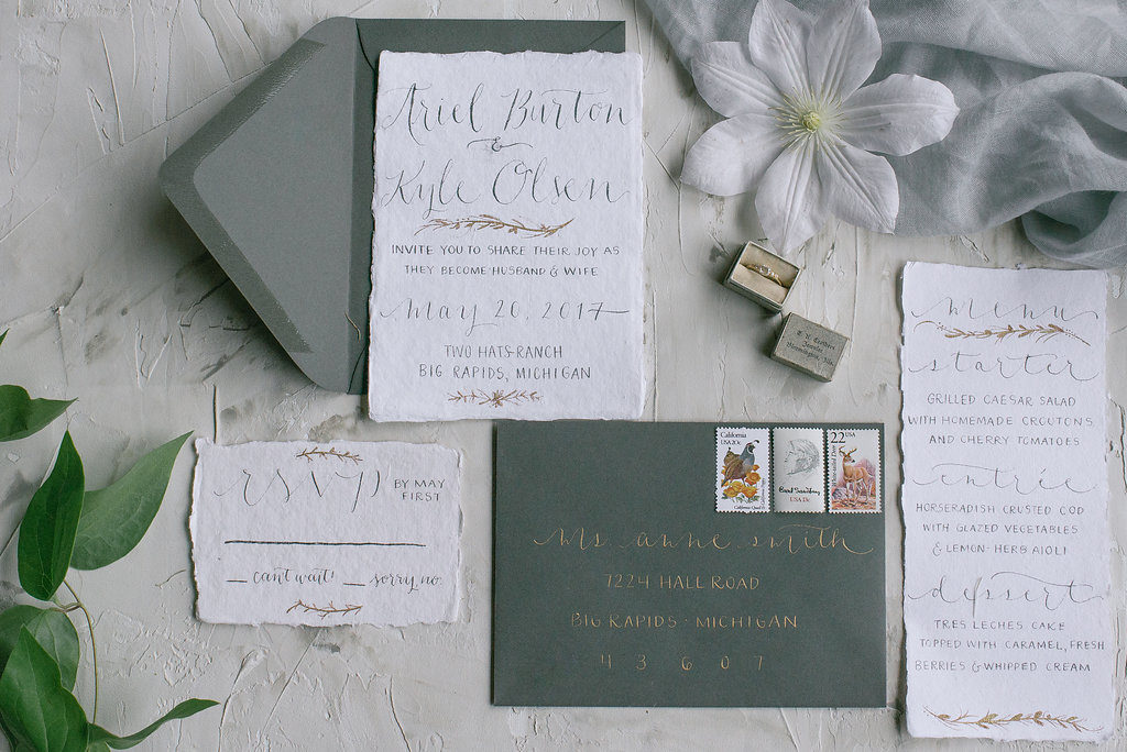 Grey Organic Wedding Invitation | Emilee Mae Photography | The Day's Design 