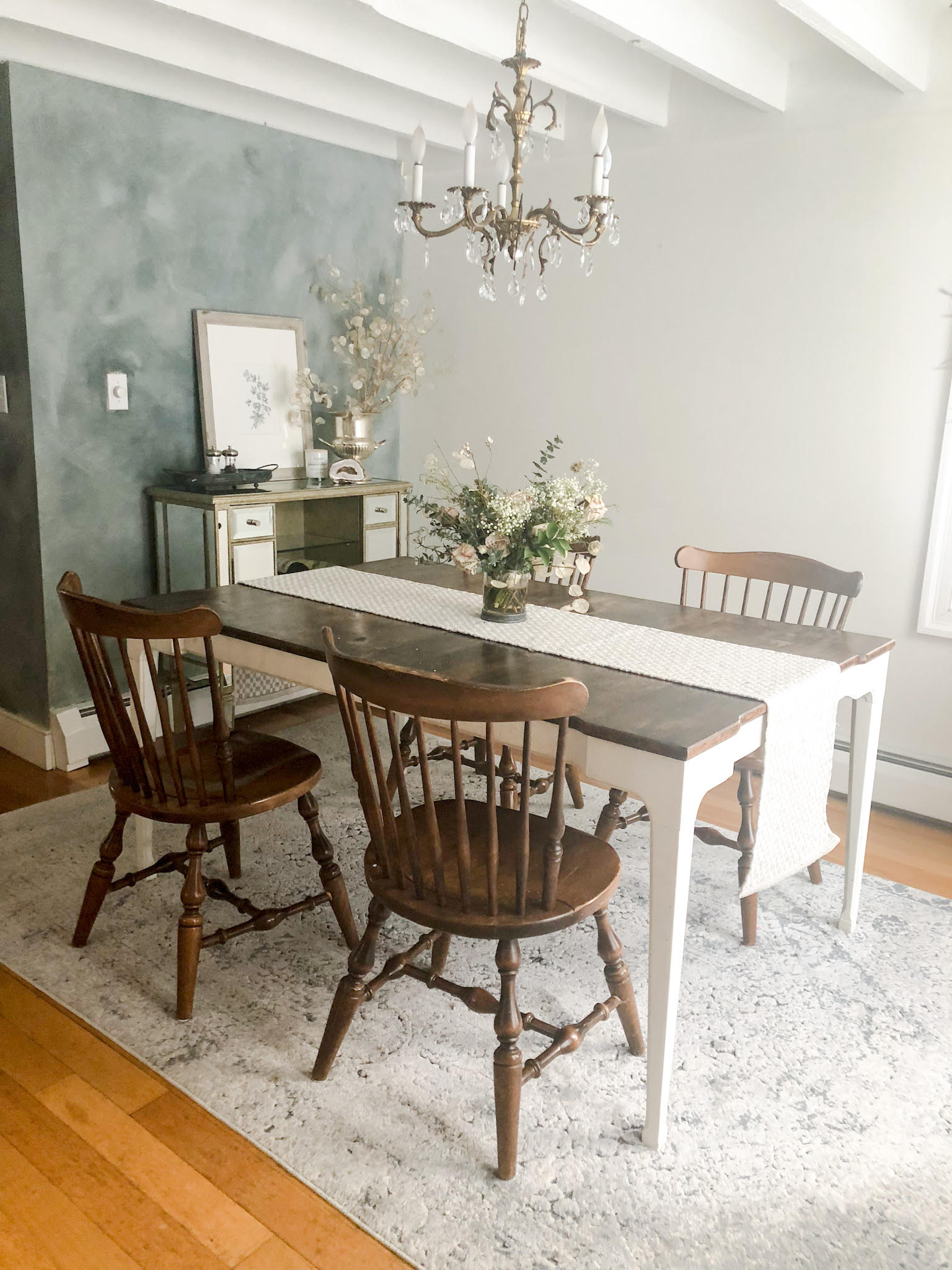 Farmhouse Dining Room accent wall